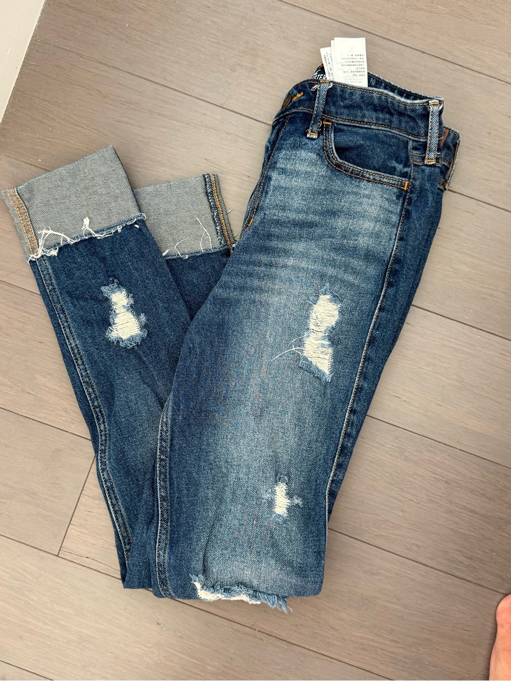 Hollister Women's Dark Blue Distressed Skinny Jeans